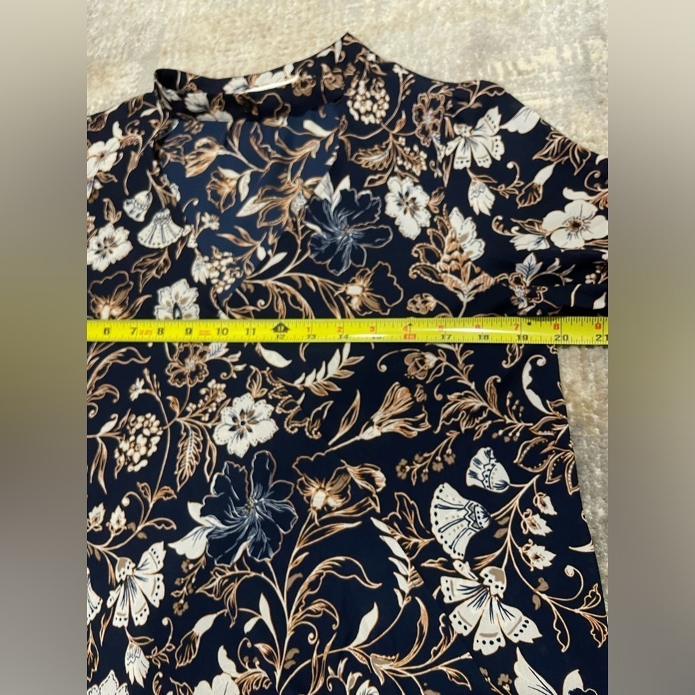 Lush Floral Wrap Blouse Long Sleeve Shirt Size Small Blue & White EUC Office - Picture 7 of 9